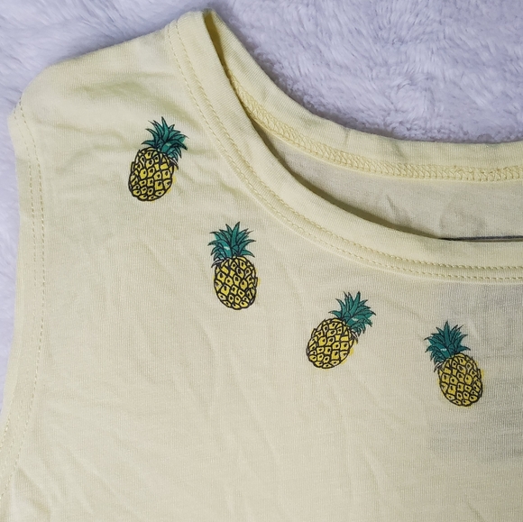 NWOT Yellow Pineapple Tank Top SMALL - Picture 2 of 3